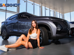 «Мне нравится, когда побольше»: стильная фотосессия Ольги Моторкиной в конкурсе «Мисс Блокнот Ростов-2024»
