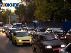На трассе М-4 «Дон» в Ростовской области образовалась 15-километровая пробка