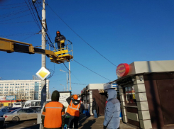 Борцы с незаконной торговлей обесточили 11 павильонов на Привокзальной площади Ростова