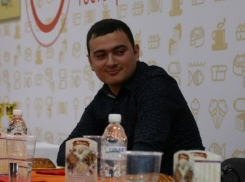 Самого быстрого поедателя пирогов объявили в Ростове-на-Дону