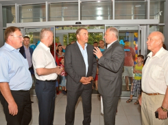 Владислав Третьяк пообещал помочь развитию ростовской школы хоккея 