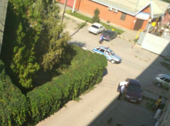 Бдительные соседи грубо пресекли попытку пьяного мужчины сесть за руль в Ростовской области