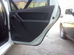 Внезапно открытой дверью водитель «Лады» спровоцировал ДТП с пассажирским автобусом в Ростове