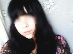 На школьницу из Волгодонска, родившую ребенка в туалете больницы, завели уголовное дело