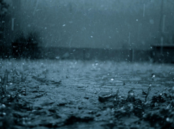 Штормовое предупреждение объявили в Ростовской области с 22 по 24 июля