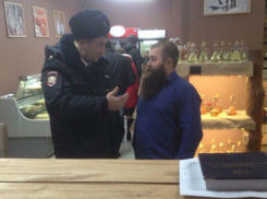 Табличка «Содомитам вход запрещен» смутила ростовских полицейских