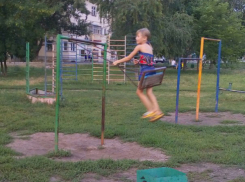 Ржавый разваливающийся парк не дает расслабиться жителям Ростовской области