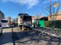 В Ростове-на-Дону начали ремонтировать разбитые после зимы магистрали 