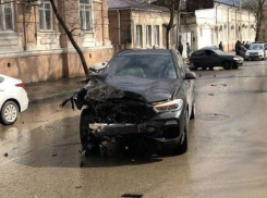 Устроивший тройное ДТП в Ростове водитель оказался сыном директора рынка