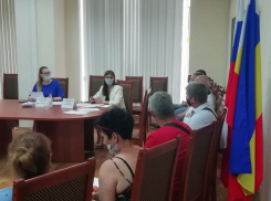 Власти опровергли информацию о скором открытии аксайских рынков