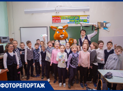 Ростовские школьники научились мастерить гитару из подручных средств