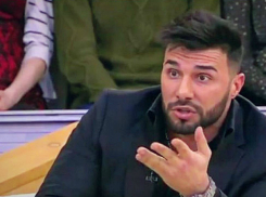 «Изнасилованная» школьница оскорбила «Мистера Вселенная» из Ростова в ток-шоу Первого канала