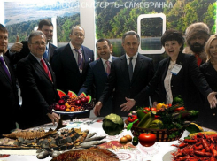 Донская скатерть-самобранка произвела фурор на международной выставке в Москве