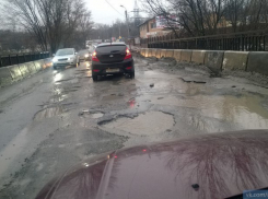 Мост возле Змиевской балки ужаснул ростовчан 