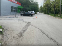 Водитель легковушки сбил 8-летнего ребенка и скрылся с места аварии в Ростовской области