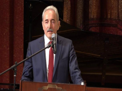 В Ростове Адам Альбеков оставил должность ректора РГЭУ (РИНХ)