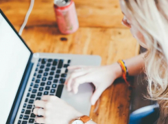 «Уйдите, вы девочка»: ростовчанки на выданье рассказали о проблемах с трудоустройством