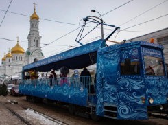 В Ростове перед праздниками запустят новогодний трамвай и сани Деда Мороза