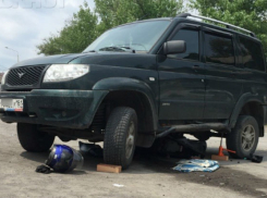 Жуткое столкновение юного байкера с внедорожником в Ростовской области попало на видео