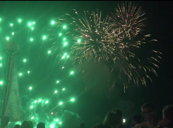Жители центра Ростова возмущены фейрверком на выпускном