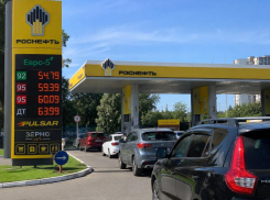 Жители Ростова жалуются на ложное табло АЗС о наличии бензина  