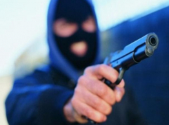 Вооруженные бандиты в масках совершили нападение на супермаркет в Ростове-на-Дону