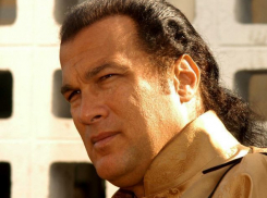 Стивен Сигал даст пресс-конференцию в Ростове