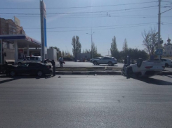 В Ростовской области при аварии с «перевертышем» ее участники чудом остались живы