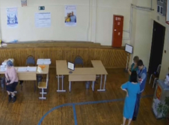 Вброс бюллетеней в Ростове попал на видео