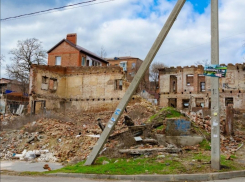 Губернатор и сити-менеджер Ростова выделили деньги погорельцам с Театрального спуска