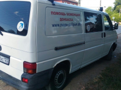 Машину волонтеров угнали из-под стадиона «Олимп» на глазах у сотни полицейских 