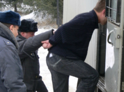 Находившегося в федеральном розыске грабителя задержали в аэропорту Ростова-на-Дону