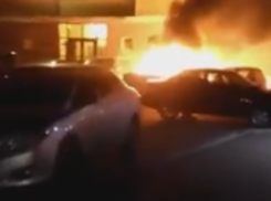 «Тойота Камри» сгорела в Ростове 