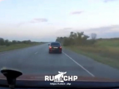 В соцсетях появилось видео момента аварии в Ростовской области с восемью погибшими