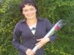 Молодая худенькая брюнетка ушла из дома и пропала в Ростовской области