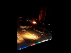 В Ростове на Зорге за ночь сгорели пять машин