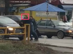 Водитель ВАЗа ударил ножом пожаловавшегося на его «гудок» пешехода в Ростовской области