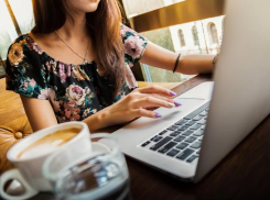 «Глаза б мои вас не видели»: почему ростовчане все чаще стали интересоваться удаленной работой