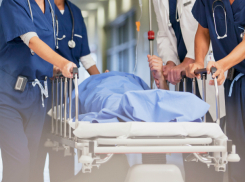 Обезумевшая от ломки наркоманка чудом выжила после инъекции с моющим средством в Ростове