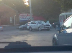 На Малиновского в ДТП попали пять автомобилей