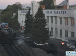 Машинист потерпевшего крушение в Белой Калитве грузового поезда и его помощник предстанут перед судом