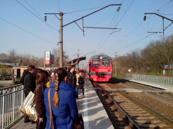 Полмиллиарда рублей ради пары сотен пассажиров: что не так с городской электричкой Ростова