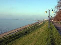 Азовское море становится более соленым и превращается в водную пустыню 