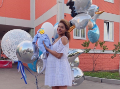 Жена экс-футболиста ФК «Ростов» Ивана Новосельцева родила сына