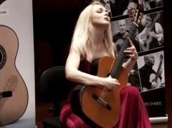 Ростовская гитаристка Анна Лихачева победила на одном из мировых музыкальных конкурсов