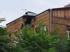 Власти Ростова заявили, что каждые 6 часов следят за состоянием аварийного дома на Шаумяна