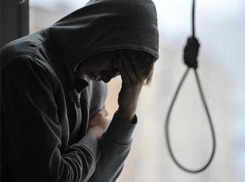 В Ростовской области парень признался девушке в любви и повесился 