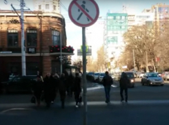 Блогер рассказал об «идиотско-опасном» перекрестке в центре Ростова 