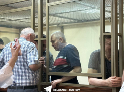 В деле «аксайских рынков» проверят статус найденных при обысках 9,5 млн рублей 