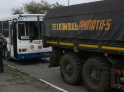 Нервы накалены до предела: два перевозчика в Ростове третий день «сражаются» за маршруты №94 и 96